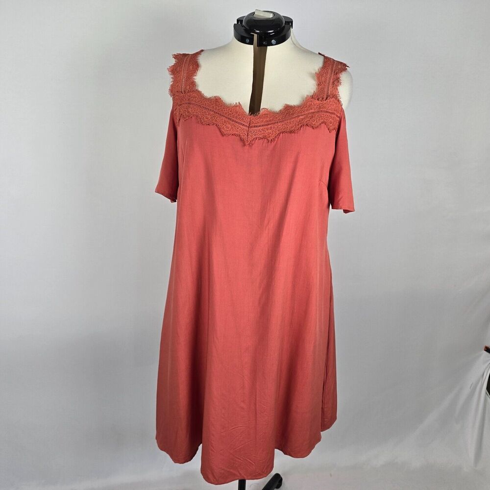 Bloomchic Dress Women's 1X Solid Contrast Lace Cold Shoulder Midi Coral NWT